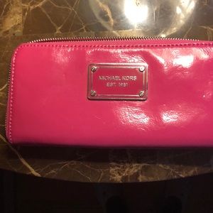 Micheal Kors wallet